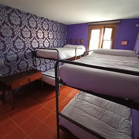 Rural Cuartamenteru Hotel 2*