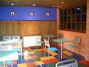 Rural Cuartamenteru Hotel 2*