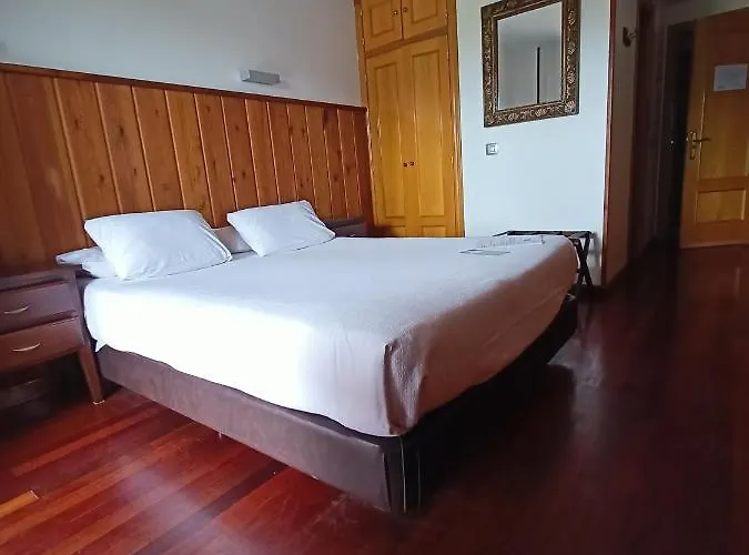 Hotel Rural Cuartamenteru Póo