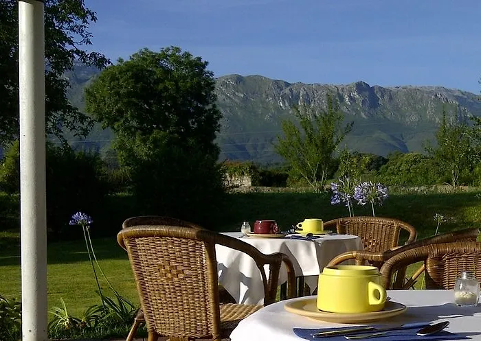 Rural Cuartamenteru Hotel Póo