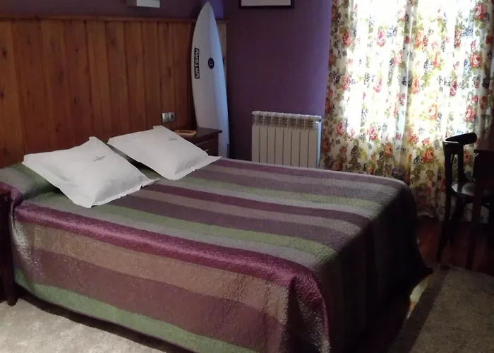 Rural Cuartamenteru 2* Poo De Llanes