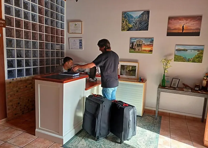 Hotel Rural Cuartamenteru