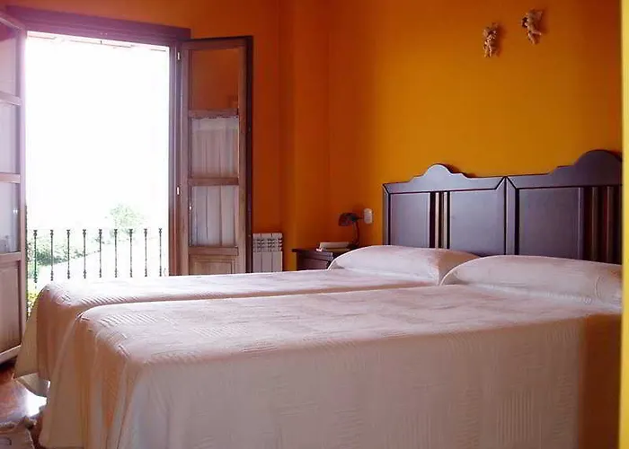 Hotel Rural Cuartamenteru 2*