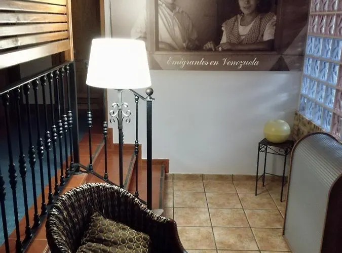 Rural Cuartamenteru Hotel 2*